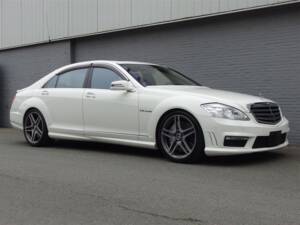 Image 2/99 of Mercedes-Benz S 65 AMG L (2006)