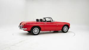 Image 2/15 of MG MGB (1973)