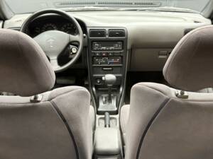 Image 36/50 of Nissan 100 NX (1994)