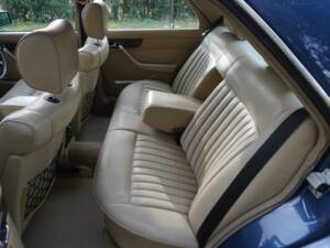 Afbeelding 14/20 van Mercedes-Benz 500 SE (1988)