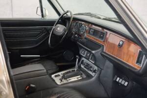 Bild 47/50 von Jaguar XJ 6 L 4.2 (1975)