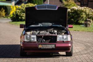 Bild 9/42 von Mercedes-Benz E 200 (1997)