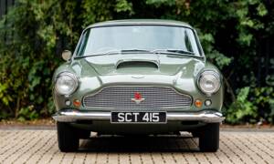 Image 6/50 de Aston Martin DB 4 (1960)