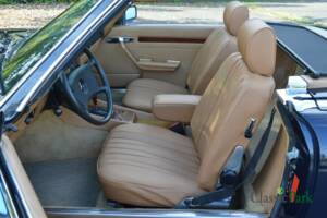 Image 12/50 de Mercedes-Benz 380 SL (1982)