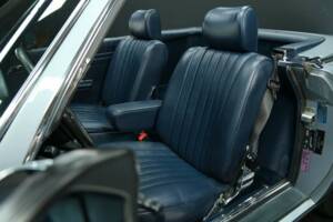 Image 11/30 of Mercedes-Benz 380 SL (1985)