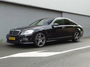 Bild 2/100 von Mercedes-Benz S 500 (2008)