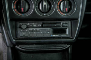 Image 25/50 de Mercedes-Benz 190 D (1986)