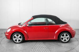 Image 49/50 de Volkswagen New Beetle 2.0 (2006)