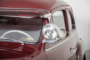 Image 23/50 of Volvo PV 444 (1953)