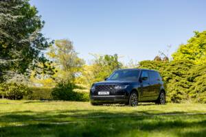 Bild 40/50 von Land Rover Range Rover V8 Armoured (2022)