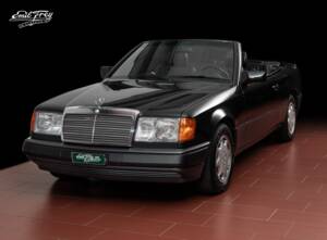 Bild 1/9 von Mercedes-Benz 300 CE-24 (1992)