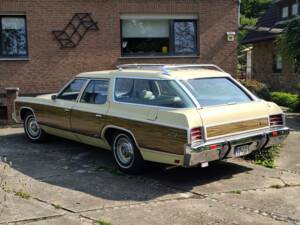 Image 2/13 of Chevrolet Caprice Estate (1973)