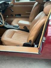 Afbeelding 21/25 van Jaguar E-Type V12 (2+2) (1972)