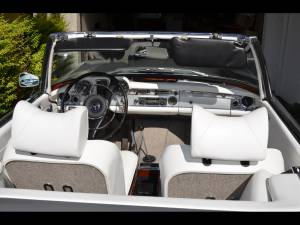 Afbeelding 14/42 van Mercedes-Benz 230 SL (1964)