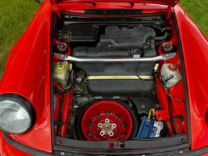 Bild 47/47 von Porsche 911 Carrera 4 (1990)