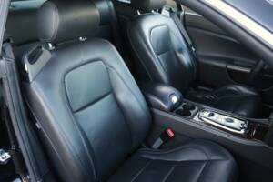 Image 43/50 of Jaguar XKR (2010)