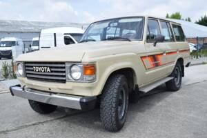 Image 1/24 of Toyota Land Cruiser FJ 60 (1984)