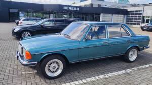 Immagine 13/45 di Mercedes-Benz 280 E (1980)