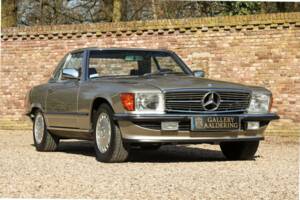 Bild 33/50 von Mercedes-Benz 560 SL (1987)
