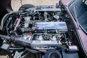 Bild 12/32 von Jaguar E-Type V12 (2+2) (1973)