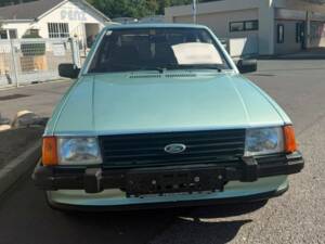 Bild 3/8 von Ford Escort 1.3 (1982)