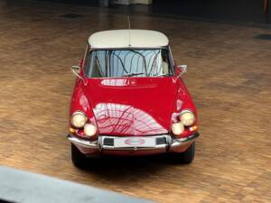 Image 6/37 of Citroën ID 19 (1967)