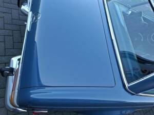 Image 14/50 de Mercedes-Benz 280 SL (1970)