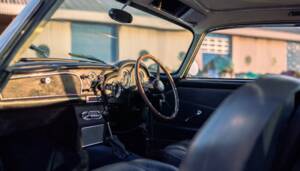 Image 16/24 of Aston Martin DB 4 (1962)