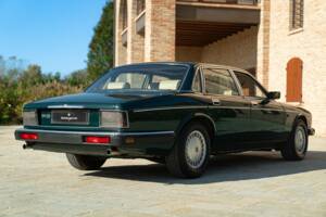Bild 14/50 von Daimler XJ 6 4.0 (1991)