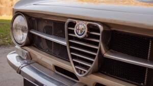 Image 8/54 of Alfa Romeo Giulia GT 1300 Junior (1972)