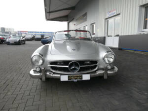 Image 2/26 of Mercedes-Benz 190 SL (1957)