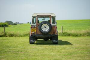 Image 22/33 of Land Rover Defender 110 (1983)