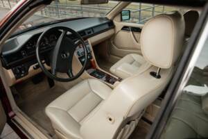 Bild 5/12 von Mercedes-Benz 300 CE-24 (1992)