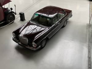 Image 3/50 of Mercedes-Benz 280 SE 4,5 (1972)