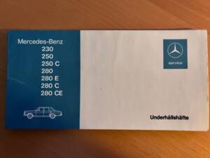 Image 55/61 of Mercedes-Benz 280 CE (1974)