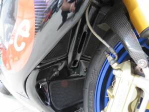 Afbeelding 27/41 van Aprilia DUMMY (2003)