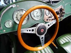 Image 5/40 of MG TD Midget (1953)