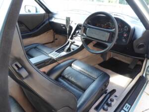 Afbeelding 29/67 van Porsche 928 S (1985)
