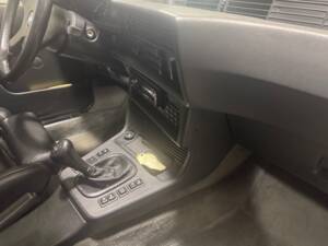 Image 71/79 of BMW M 635 CSi (1989)
