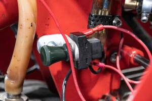 Image 30/32 of Aermacchi Harley-Davidson DUMMY (1963)