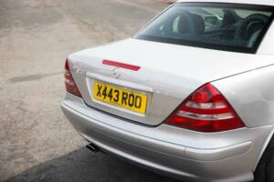 Afbeelding 38/50 van Mercedes-Benz SLK 230 Kompressor (2000)