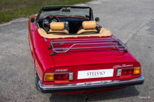 Afbeelding 13/42 van Alfa Romeo 2000 Spider Veloce (1980)