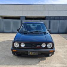 Bild 2/42 von Volkswagen Golf II GTi 16V 1.8 (1986)