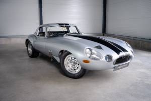 Image 2/37 of Jaguar E-Type 3.8 (1963)