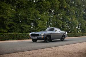 Image 2/23 of Volvo 1800 E (1971)