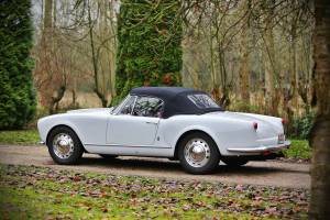 Image 16/16 of Lancia Aurelia B24 Convertible (1957)