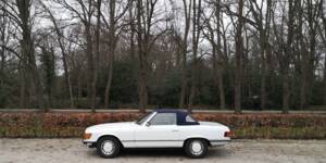 Afbeelding 7/33 van Mercedes-Benz 280 SL (1985)