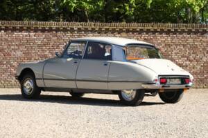 Imagen 2/50 de Citroën DS 20 Pallas (1971)