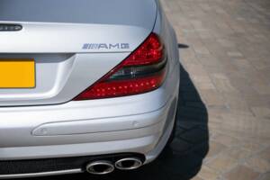 Image 32/40 de Mercedes-Benz SL 55 AMG (2007)
