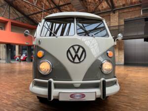 Image 3/36 of Volkswagen T1 minibus (1963)